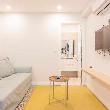 Lapa Charm Apartments With Patio Lisbon Bagian luar foto
