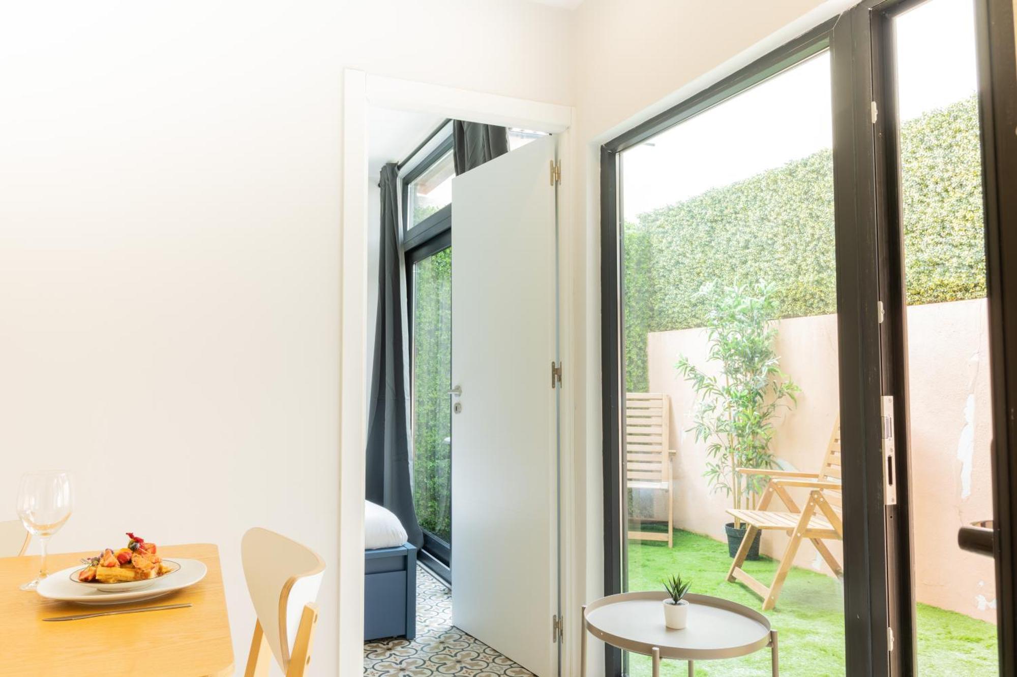 Lapa Charm Apartments With Patio Lisbon Bagian luar foto