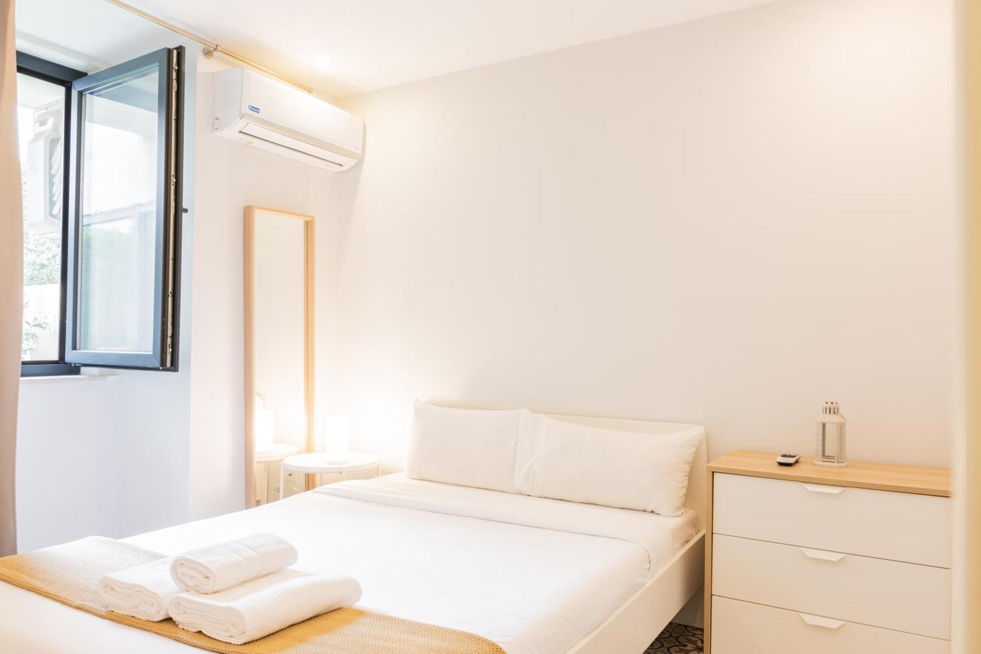 Lapa Charm Apartments With Patio Lisbon Bagian luar foto