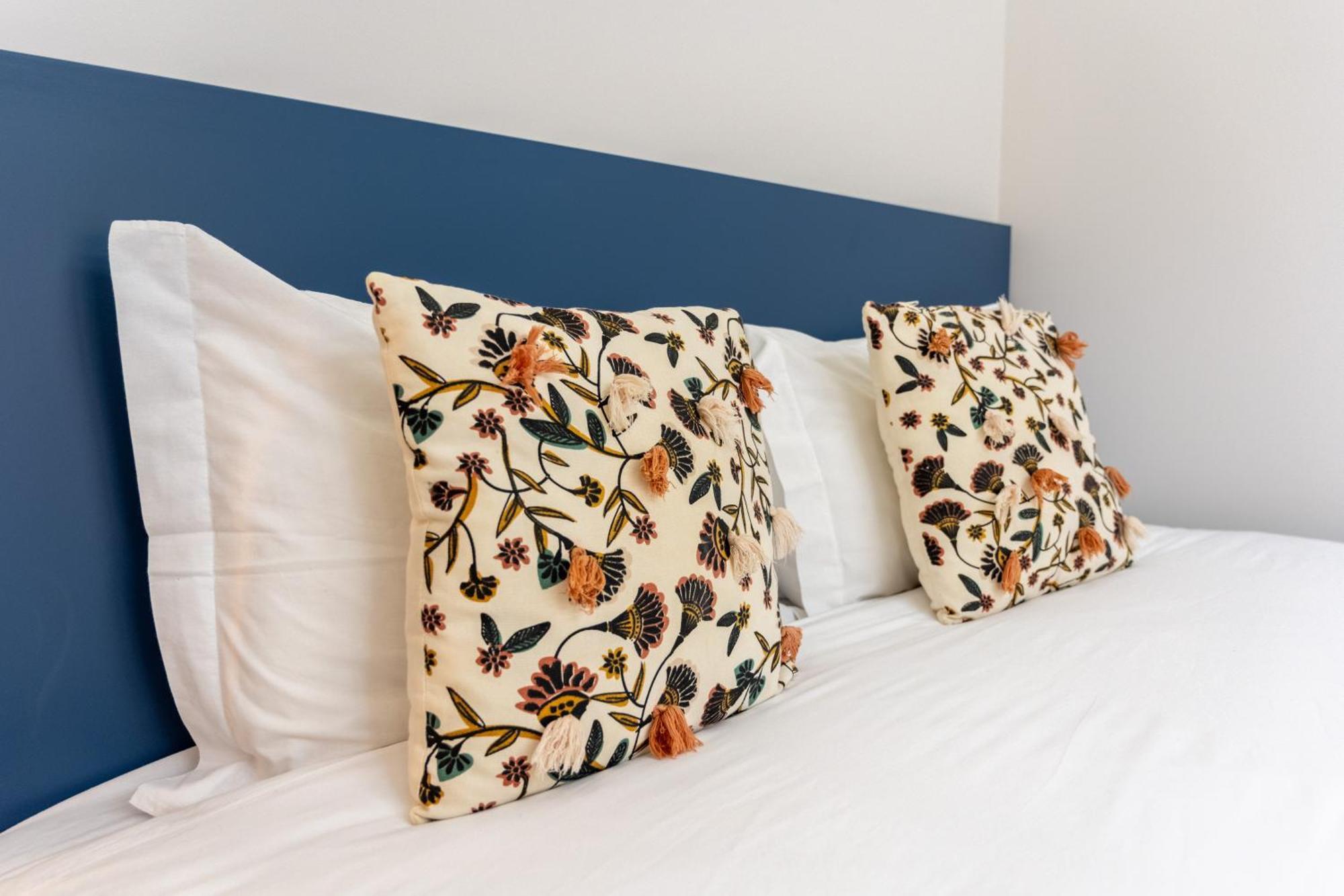 Lapa Charm Apartments With Patio Lisbon Bagian luar foto