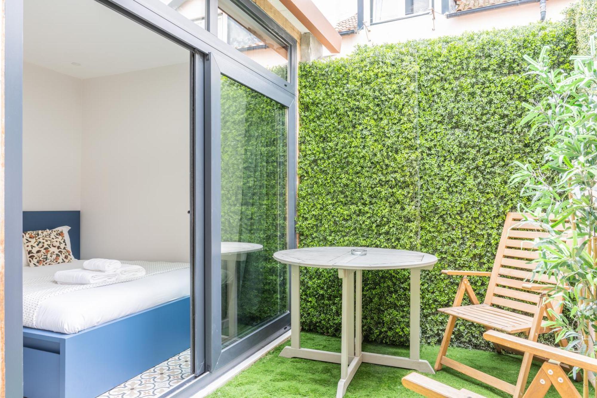Lapa Charm Apartments With Patio Lisbon Bagian luar foto